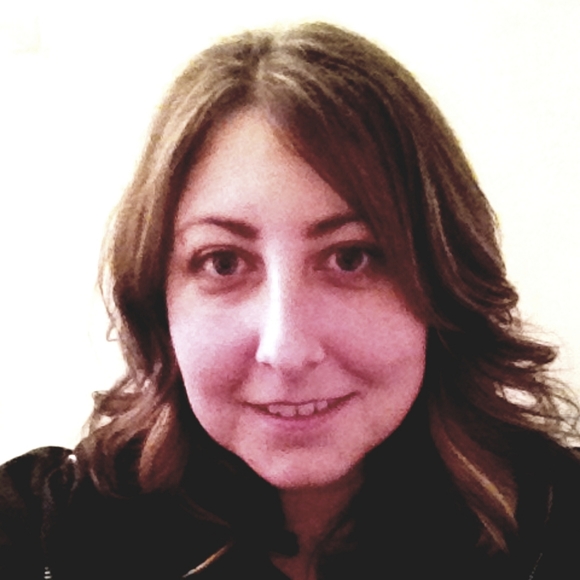 Meet your Posher, Lyndsi - Picture 2 of 2